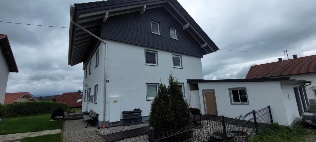 Green-Art-Living im Allgäu für 3 mit Queensize&WIFI Lauben  Exterior foto
